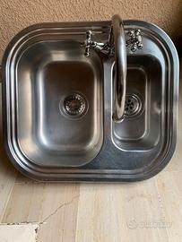 lavandino cucina completo di tutto