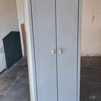 Armadietto con 2 Ante