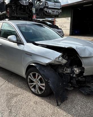 Alfa Romeo Giulietta "2012" 1400 B/GPL 88KW120CV