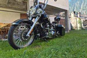 Harley davidson softail deluxe 2011