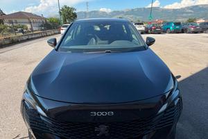 PEUGEOUT 3008