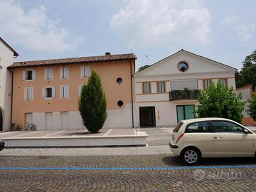 UFFICIO IN CENTRO PAESE - versatilità e spazio!