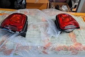 coppia di fari posteriori 500x