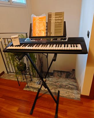 Tastiera Yamaha YPT-210
