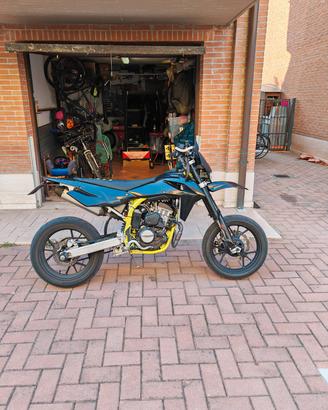 SWM sm 125 r