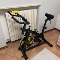 Cyclette allenamento indoor bike