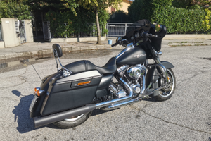Harley Davidson Street glide 103