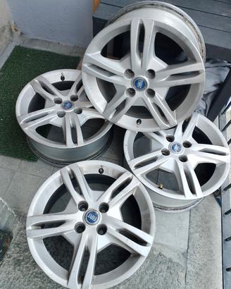 cerchi fiat punto hgt 