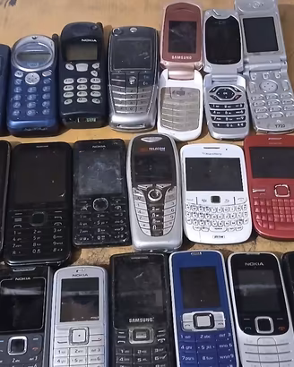 20 telefoni in blocco