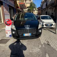 Peugeot 3008 1.6 HDi 110CV cambio robotizzato Prem
