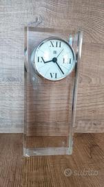 Orologio in plexiglass moderno design