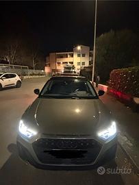 Audi A1 sportback 30 TFSI identity black