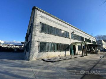 AVIGLIANA - CAPANNONE CON AMPIO PIAZZALE