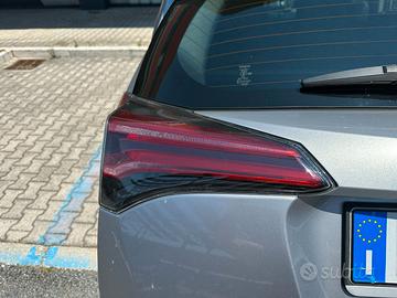 Fari posteriori portellone RAV4 2016