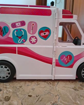 Ambulanza Barbie