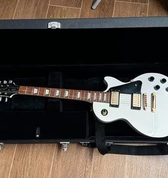 Epiphone Les Paul Studio Deluxe AW + custodia rigi