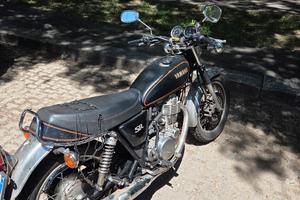 yamaha SR400 del 2017