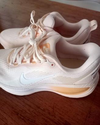 Scarpe Nike donna RUN Vomero 18