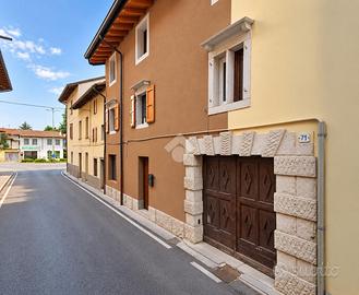 CASA SEMINDIPENDENTE A UDINE