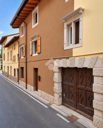 CASA SEMINDIPENDENTE A UDINE