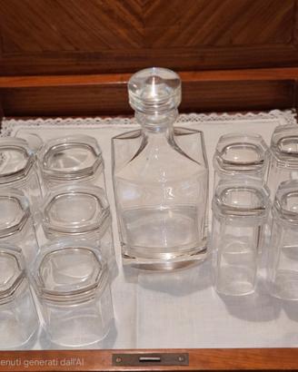 Bottiglia liquore+ 6 bicchieri+4 