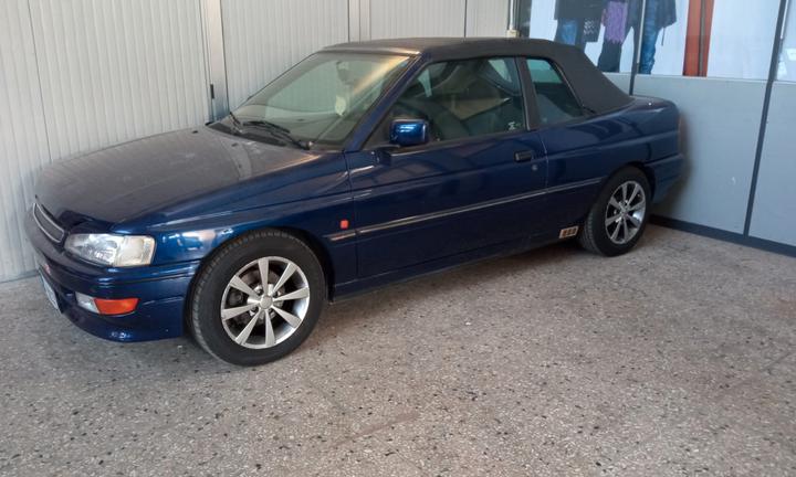 Ford Escort Cabrio 