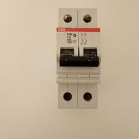 Interruttore magnetotermico ABB S242 C16 400V