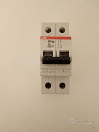 Interruttore magnetotermico ABB S242 C16 400V