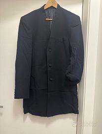 Vestito  completo con una giacca in piu‘