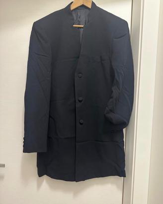 Vestito  completo con una giacca in piu‘