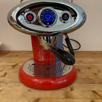 Macchinetta del caffè espresso Illy X7