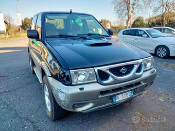 Nissan Terrano 2 anno 2000 km 246.000