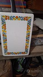 Armadietto in plastica porta medicinali anni 60