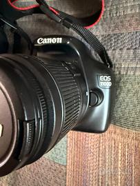 Macchina fotografica canon eos 1100 d