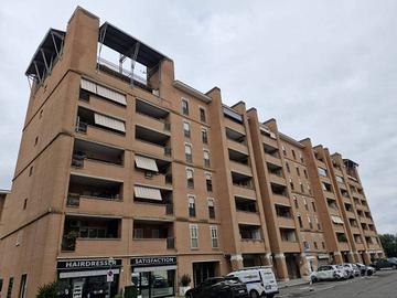 Appartamento di 114 m² con 3 locali e box auto a R