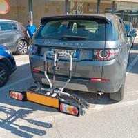 Porta bici fisso per gancio traino.