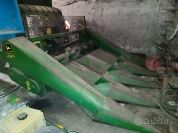 Testata spannocchiatrice John Deere 