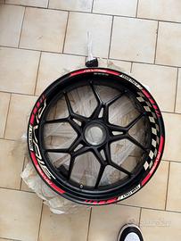 Cerchione posteriore Mv Agusta Rivale / brutale