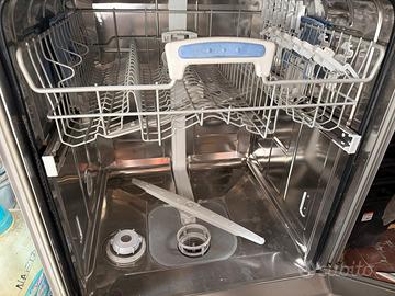 Lavastoviglie whitlpool