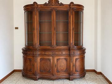 Sala stile anni 70/80 in legno massello intarsiato