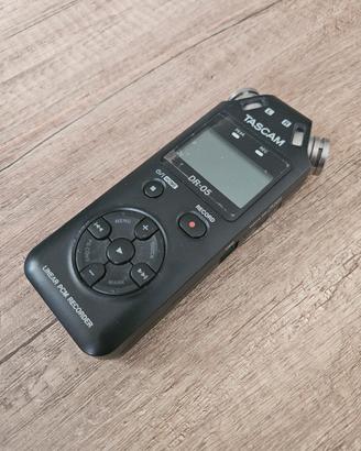 TASCAM DR 05