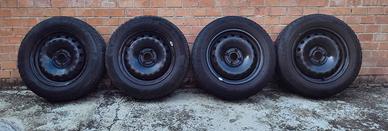 4 gomme invernali  con cerchi