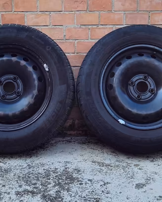 4 gomme invernali  con cerchi