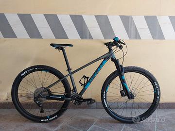 Giant terrago 29er hot sale 2 ge 2018