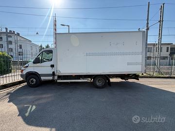 CAMION IVECO 60C15