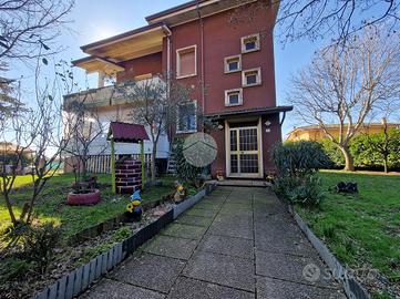 3 LOCALI A CASTELLUCCHIO