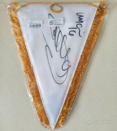 Gagliardetto Juve Autografato Vlahovic e McKennie