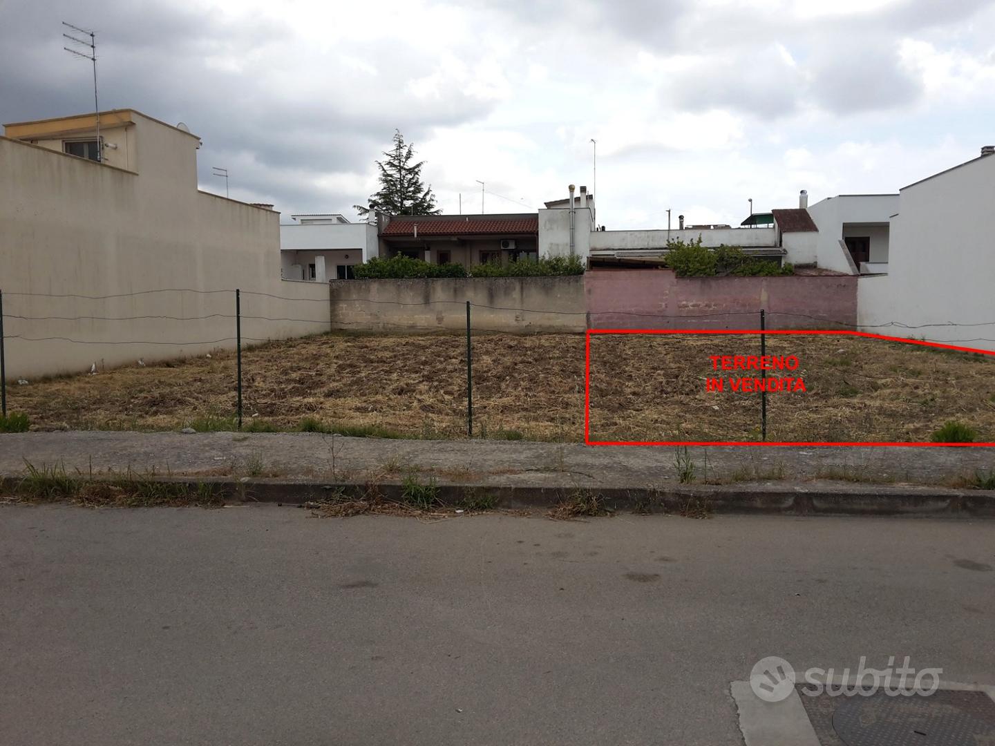 Lotto di terreno edificabile di 360 mq - Vista 2