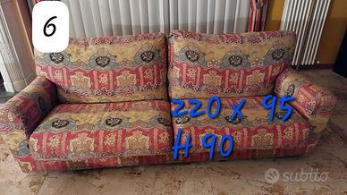 Divani in tessuto decorato