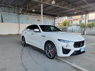 MASERATI Levante gt hybrid - 2022